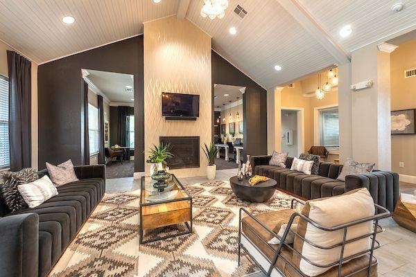 Olympus Katy Ranch - Photo 5 of 44