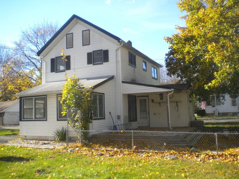 25 Kennedy Ave - Photo 3 of 14