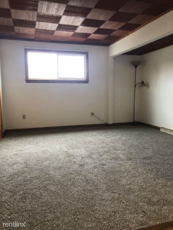 118 W Washington St - Photo 2 of 5