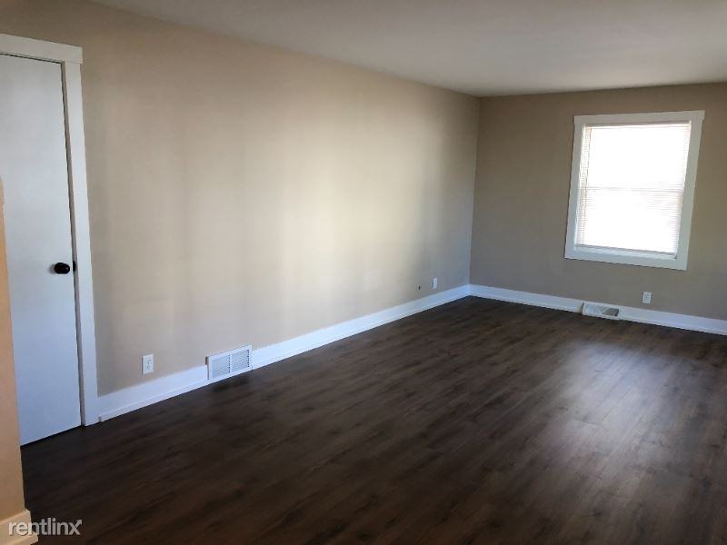 116 W 14th St - Photo 2 of 10