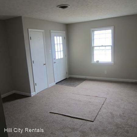 1502 Ramsgate Lane - Photo 3 of 3