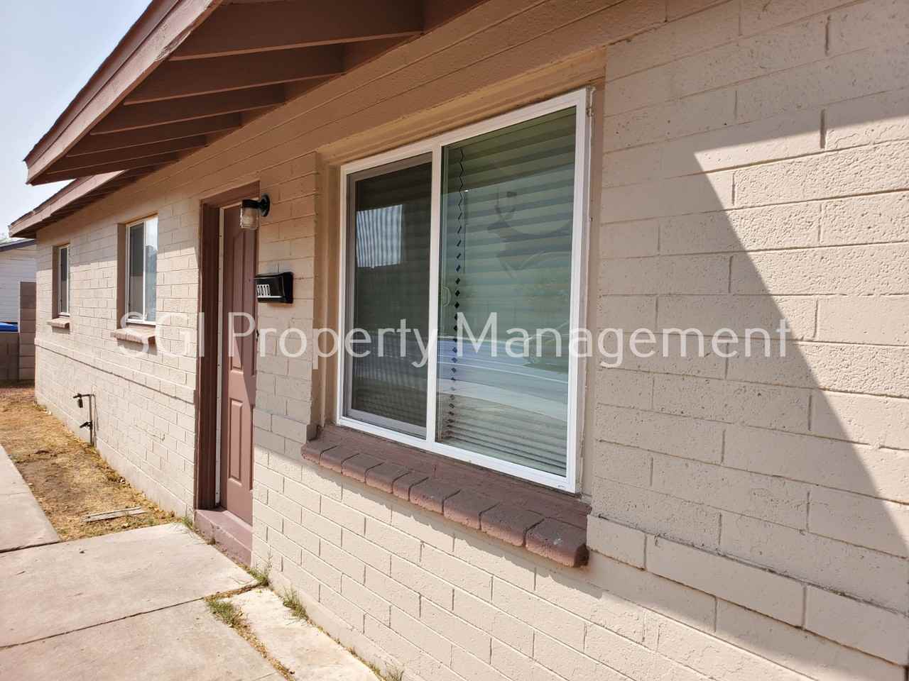 3010 W Missouri Ave - Photo 2 of 24