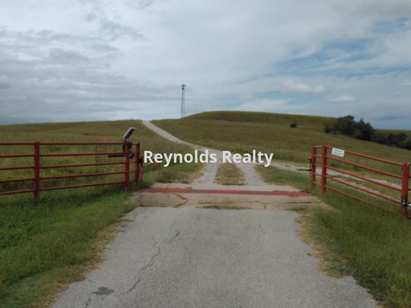 28455 Us Highway 75 - Photo 2 of 17