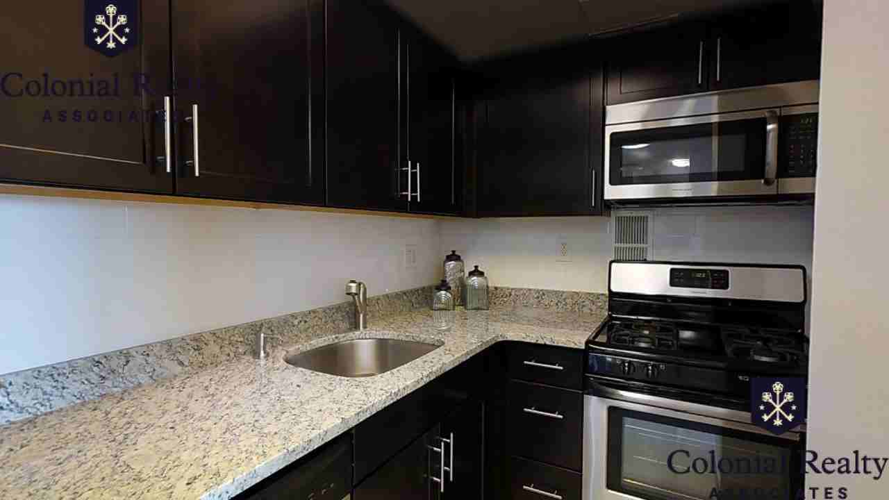 Freeman St #905 - Photo 2 of 11