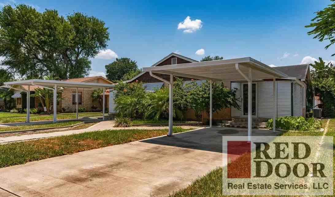 1209 North 5th Street, McAllen, TX 78501 Studio Apartment for Rent