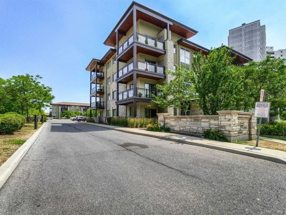 570 Lolita Gardens #320