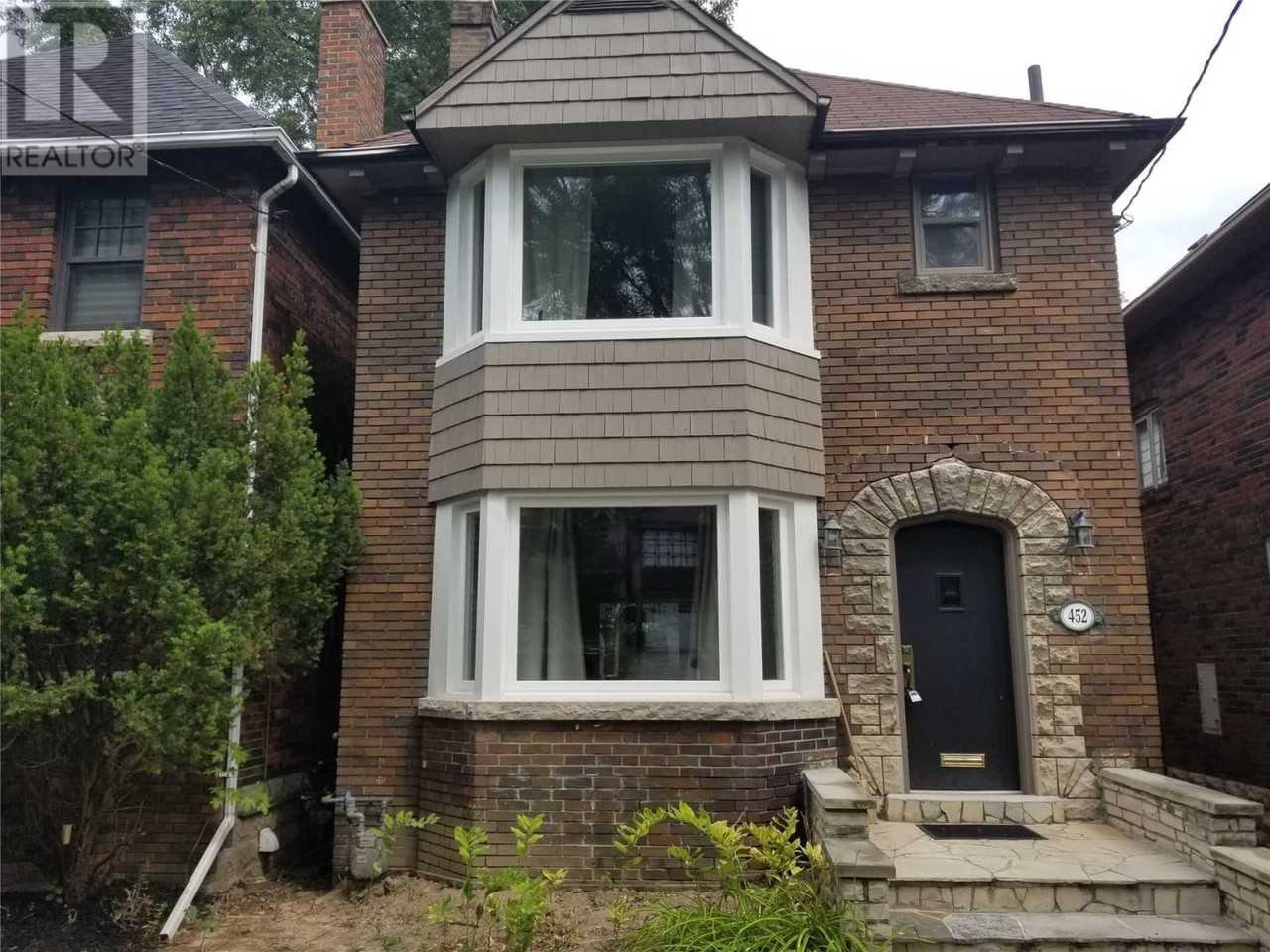  Apartment For Rent Laird And Eglinton for Rent