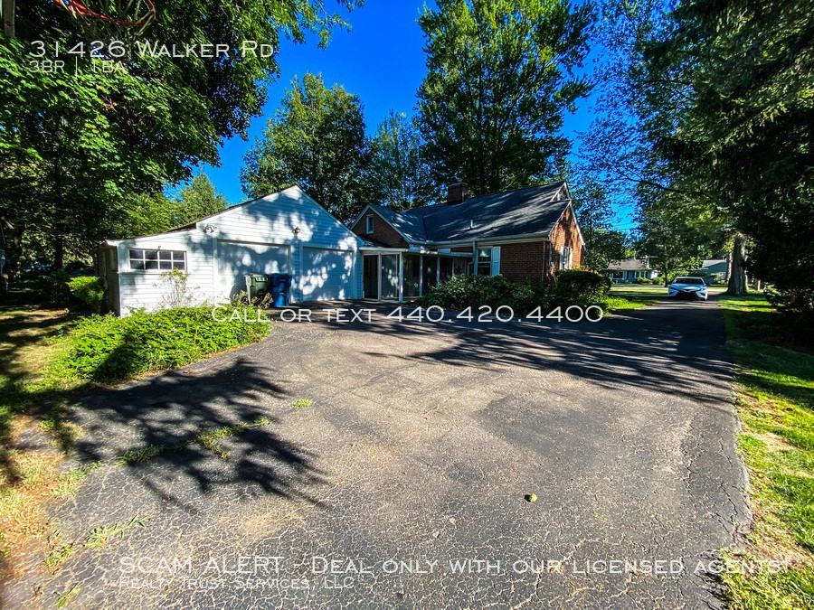 31426 Walker Rd - Photo 3 of 33