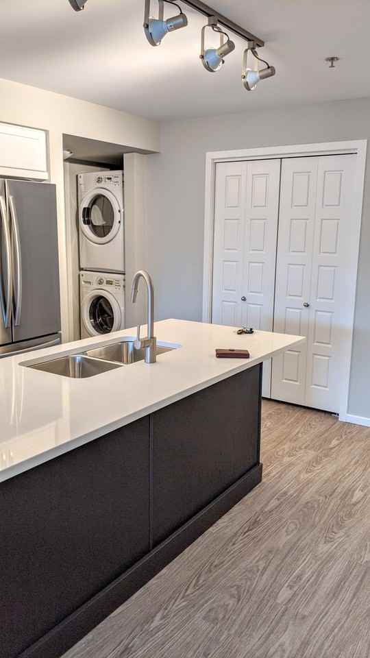 670 Hugo Street South #670 - Photo 2 of 10
