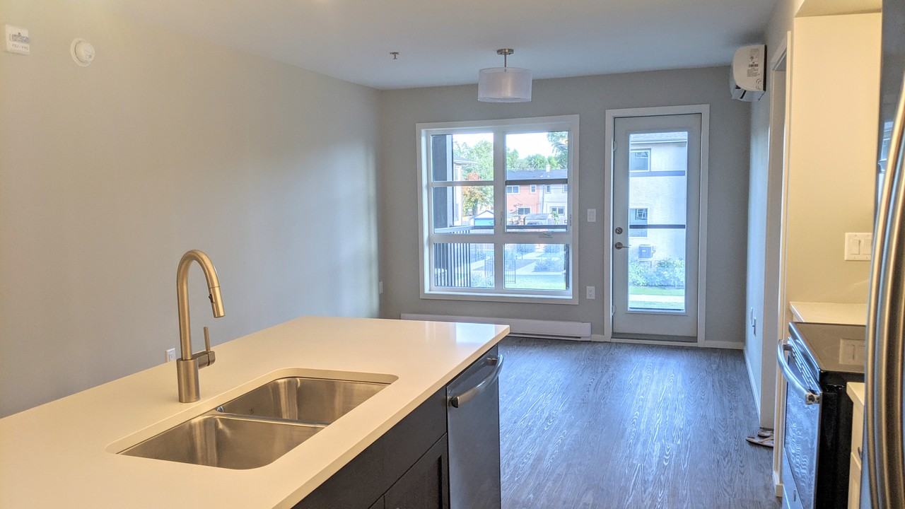 670 Hugo Street South #670 - Photo 3 of 10