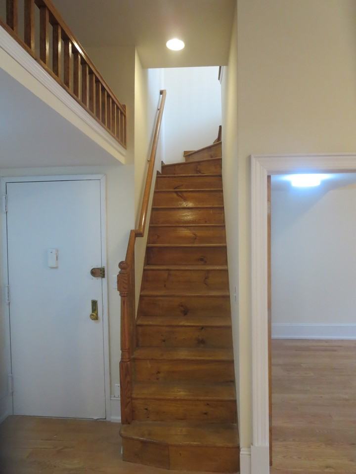 15 W 75th St 14 - Photo 2 of 8