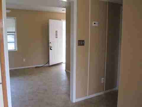 215 Orchard St - Photo 2 of 10