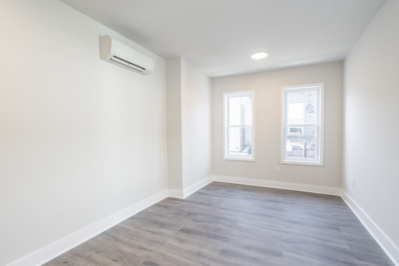 PCL - North Lee Street - Photo 3 of 16