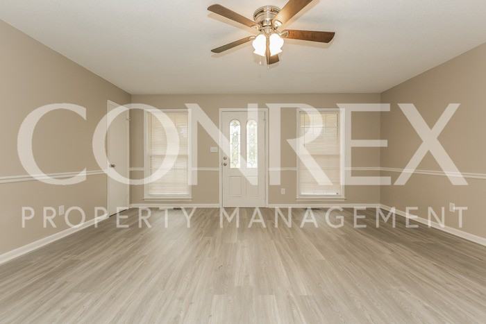438 Pine Grove Rd - Photo 3 of 11