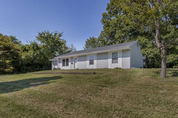 329 Columbia Ave - Photo 2 of 21