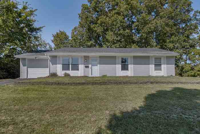 329 Columbia Ave - Photo 3 of 21