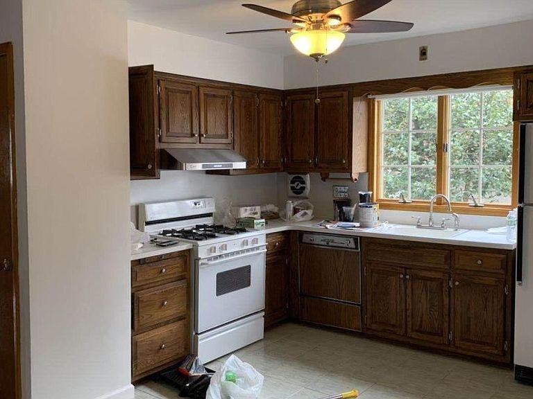 197 Caswell Ave #1 - Photo 2 of 15