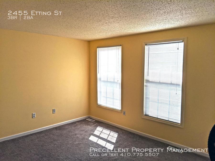 2455 Etting St - Photo 3 of 18