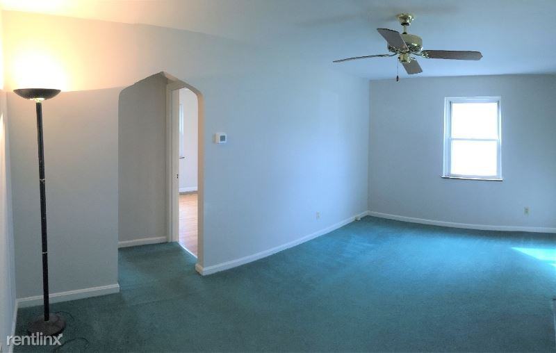 5517 Surrey Ave - Photo 3 of 6