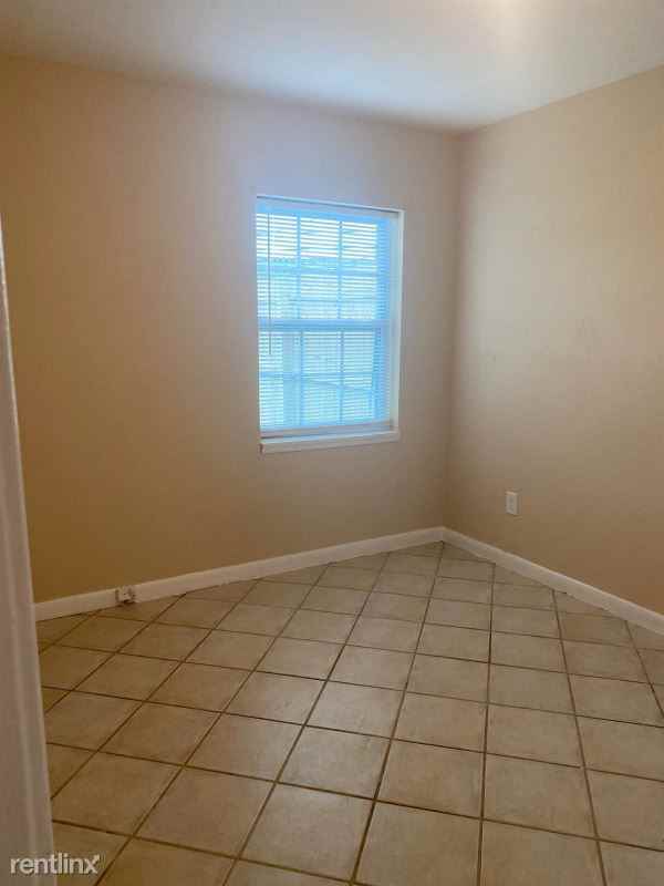 602 Luna Ct - Photo 3 of 17