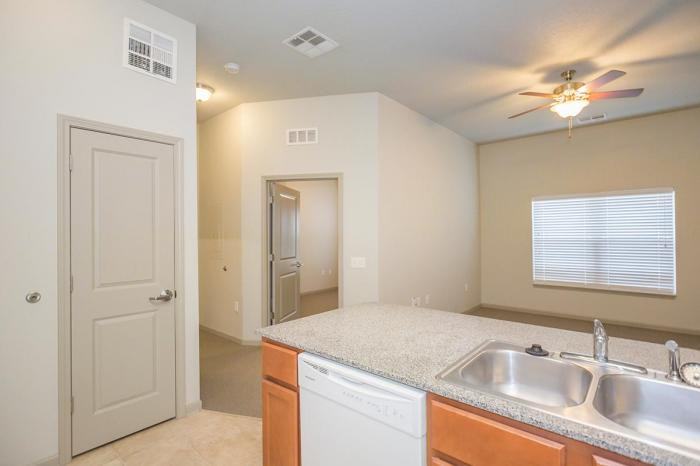 3838 Chelsea Dr - Photo 3 of 11