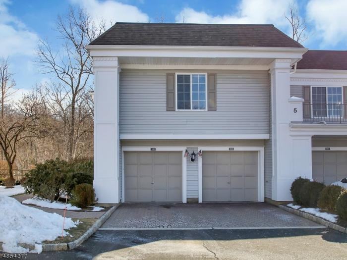 141 Riveredge Dr - Photo 3 of 23