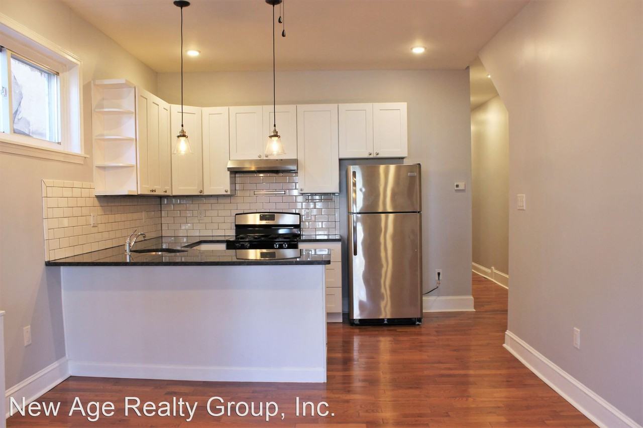 5028 Walnut Street - Photo 2 of 11