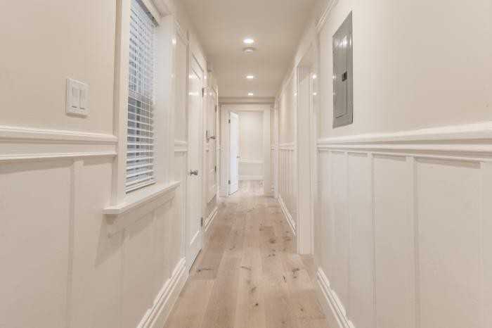 300 Waller St - Photo 2 of 15