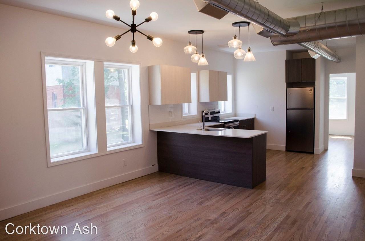 3143 Trumbull - Photo 3 of 8