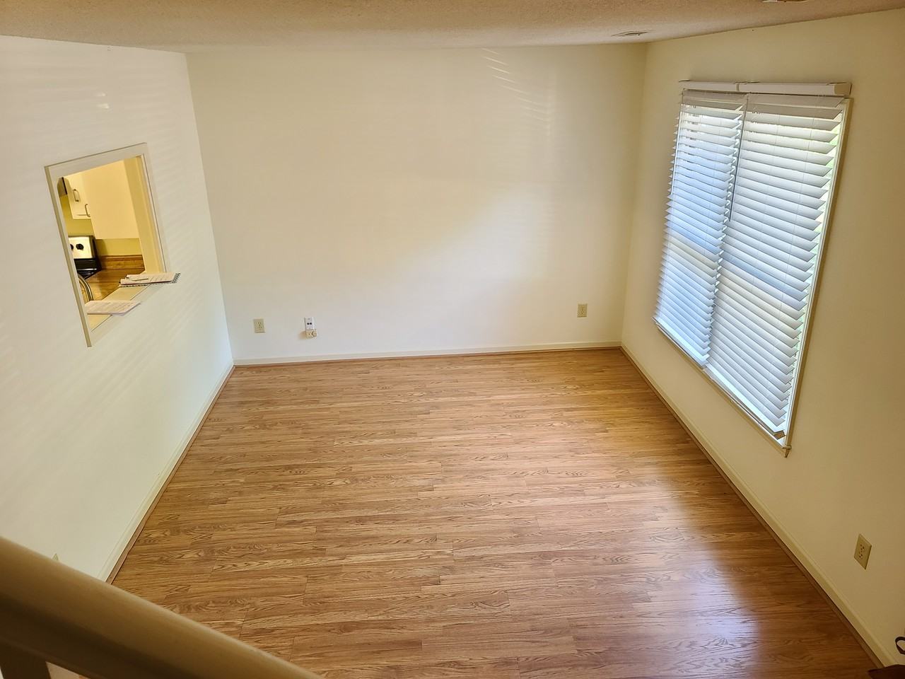 6416 Meadow View Dr - Photo 3 of 24