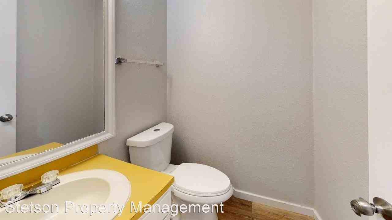 1210 Southport Drive - Photo 2 of 8