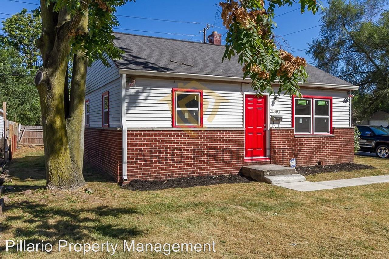 2301 S Tibbs Ave - Photo 3 of 31