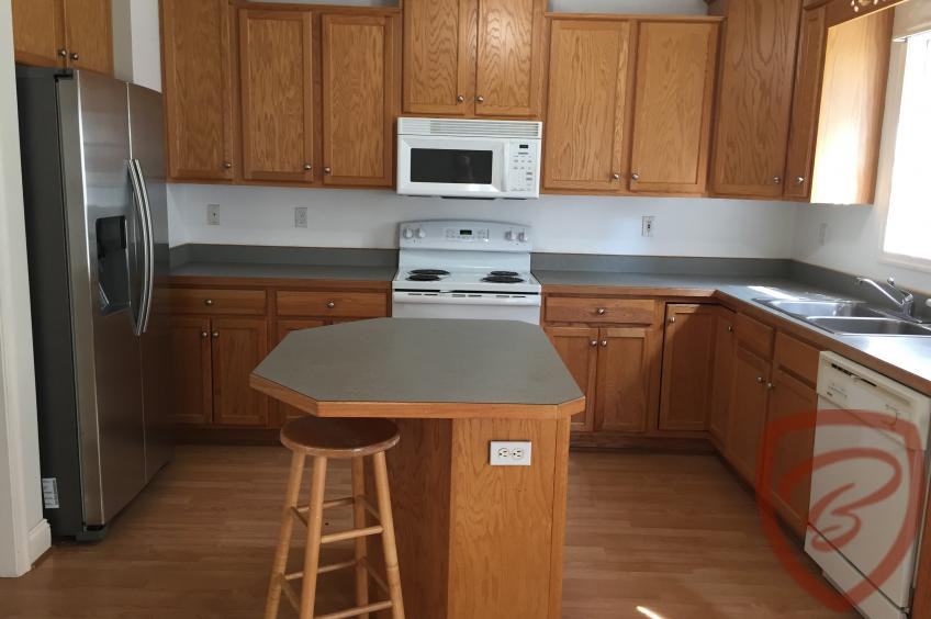 321 Wyndhurst Drive - Photo 2 of 5