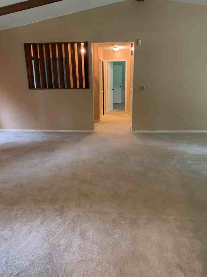 6 Bellows Ct - Photo 2 of 9