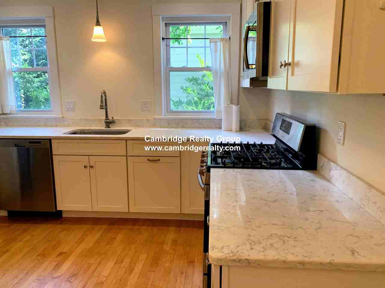 XX 11 Holly Ave. #1 - Photo 3 of 11