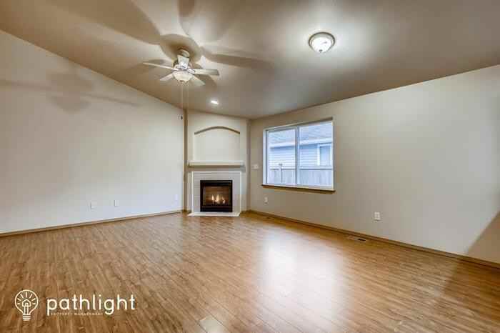 19318 Crown Ridge Blvd - Photo 2 of 12