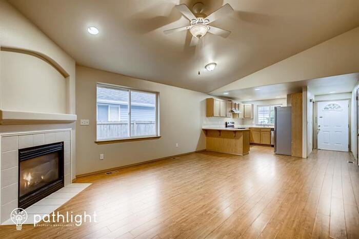 19318 Crown Ridge Blvd - Photo 3 of 12