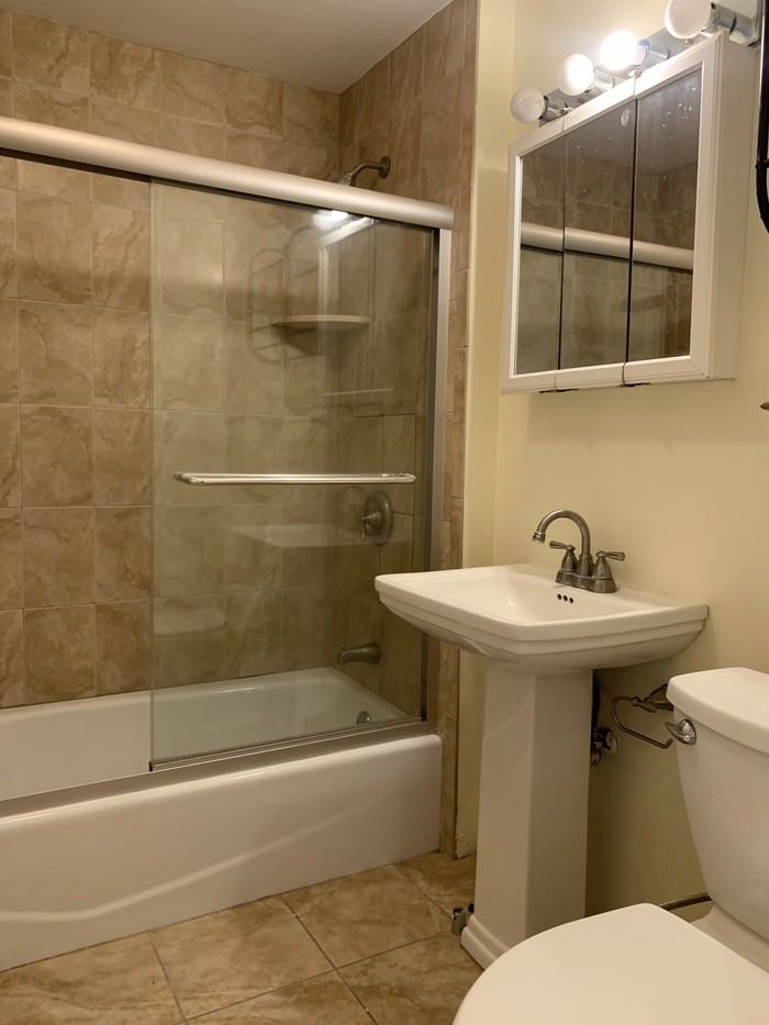 268 Saint Pauls Ave - Photo 3 of 12