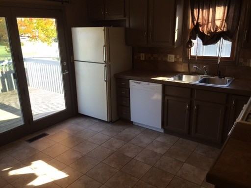 1501 Oakbrook Dr #A - Photo 3 of 11