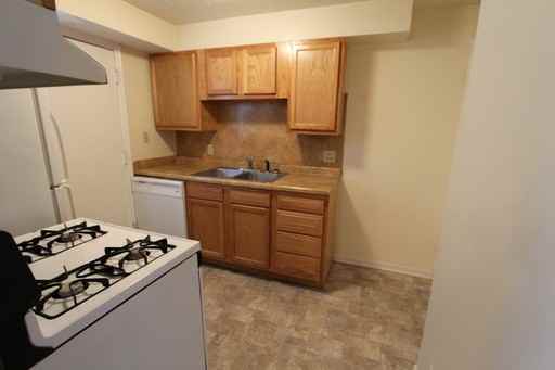 3081 S 41st St - Photo 3 of 14