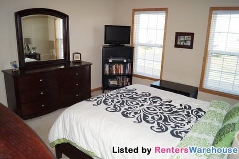 6629 Marlowe Ave NE - Photo 3 of 12