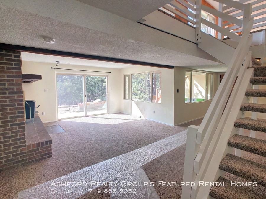 11750 Columbine Hills Rd - Photo 3 of 23