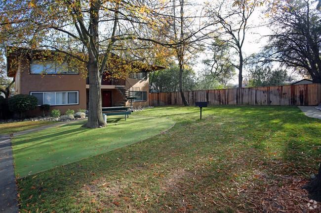 Rinconada Village Apartments 5844 Garden Park Ct, Carmichael, CA 95608 Zumper