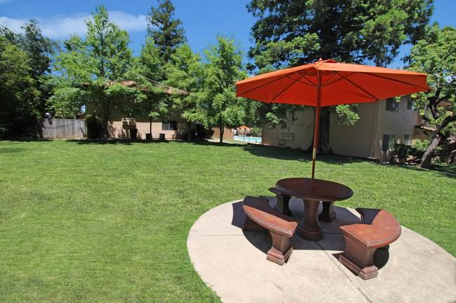 Rinconada Village Apartments 5844 Garden Park Ct, Carmichael, CA 95608 Zumper