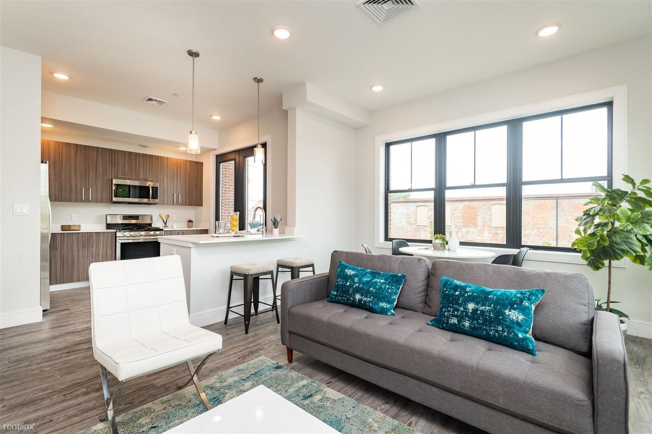 16 Laurel St - Photo 3 of 33