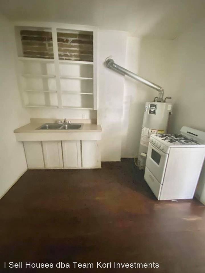 312 D NW - Photo 3 of 3