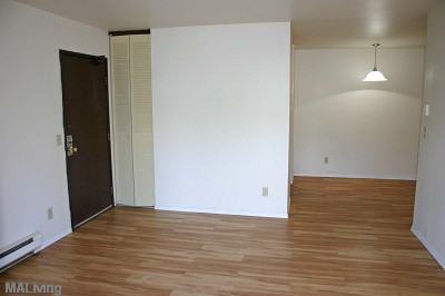 212 Deer Valley Rd - Photo 3 of 10