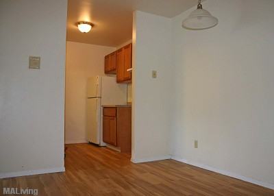 212 Deer Valley Rd - Photo 4 of 10