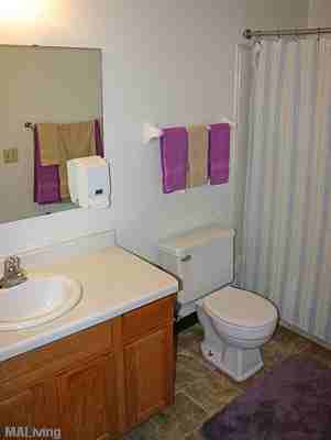 212 Deer Valley Rd - Photo 6 of 10