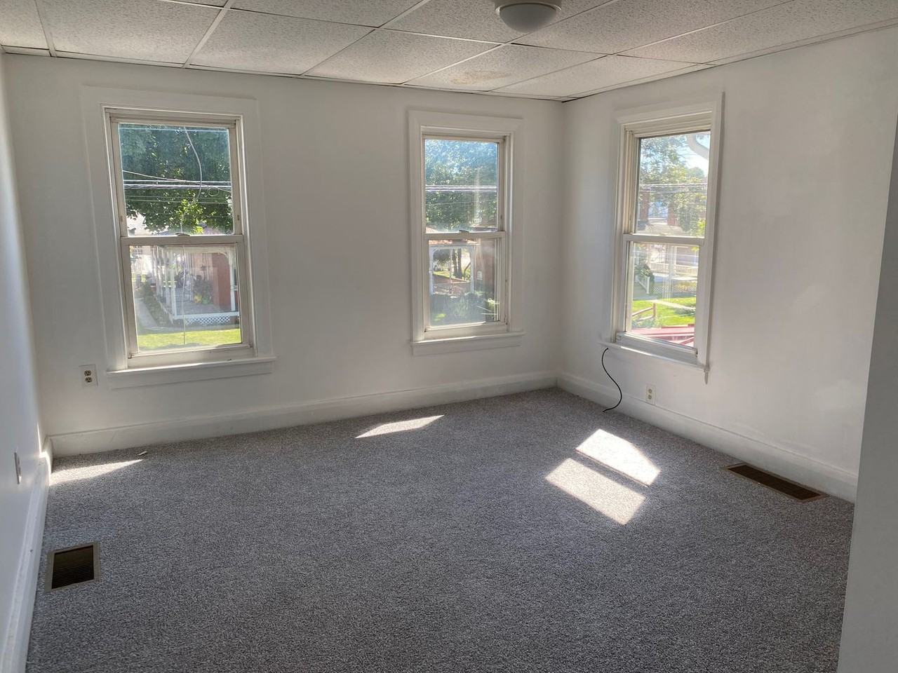 3248 3248 N. GEORGE STREET 2FL. - Photo 3 of 14